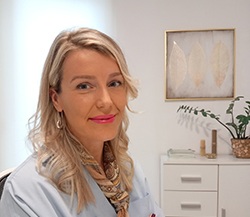 Dr Neda Ognjanović